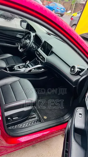 MG 350 2018 Red