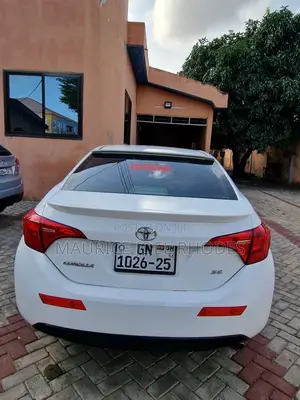 Toyota Corolla 2017 White
