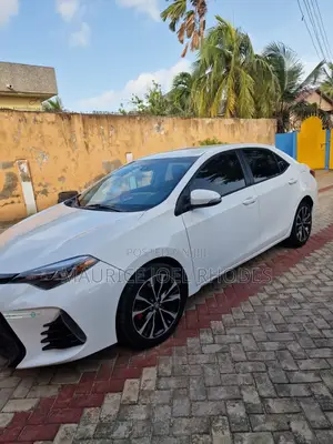 Toyota Corolla 2017 White