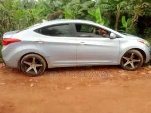 Hyundai Elantra Limited 4dr Sedan (1.8L 4cyl 6A) 2014 Gray