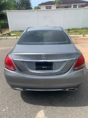 Mercedes-Benz C300 2016 Silver