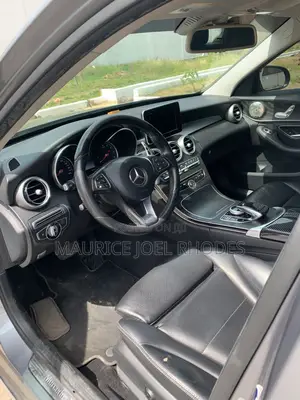 Mercedes-Benz C300 2016 Silver