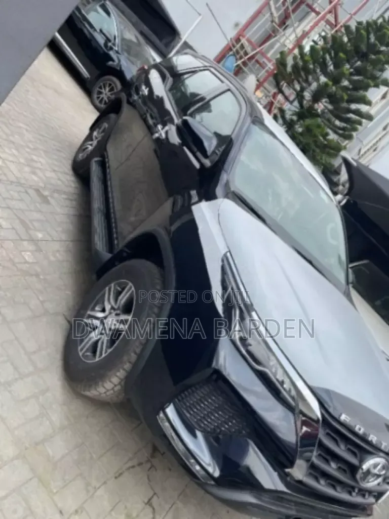 New Toyota Fortuner 2025 Black