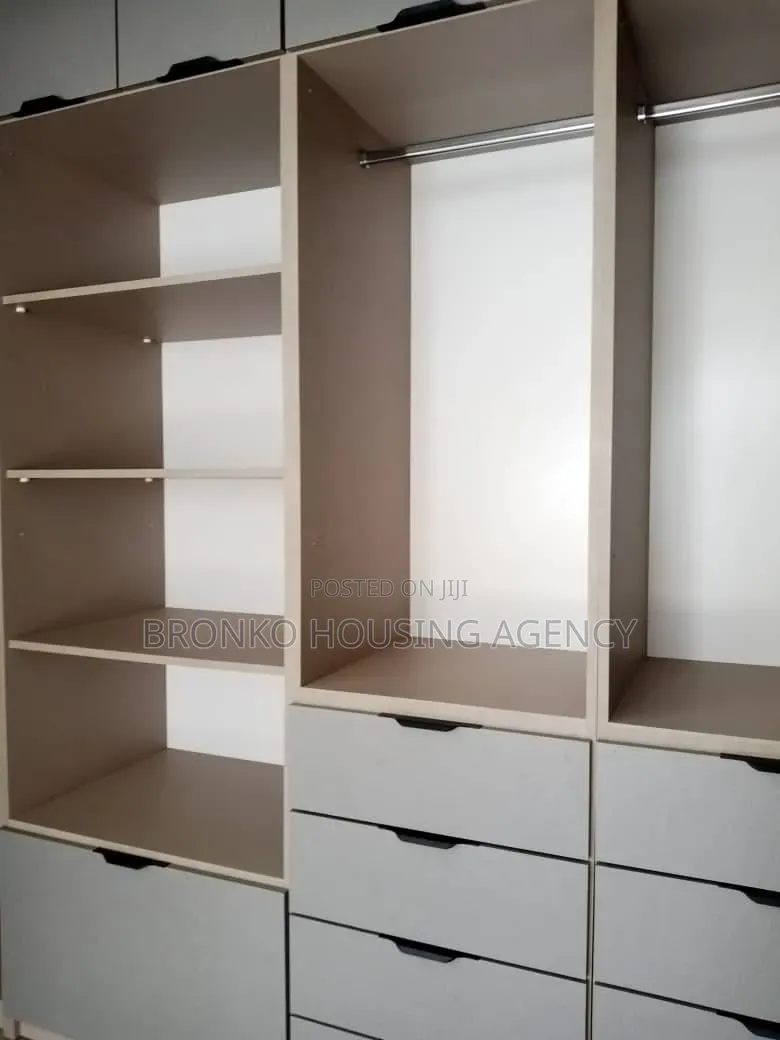 4bdrm House in Bronko Housing, Burma Camp for rent