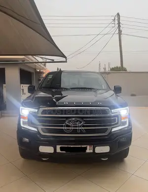 Ford F-150 Limited 4x4 SuperCrew Cab Styleside 5.5 ft. box 145 in. WB Black