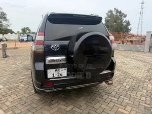 Toyota Land Cruiser Prado 2013 Black
