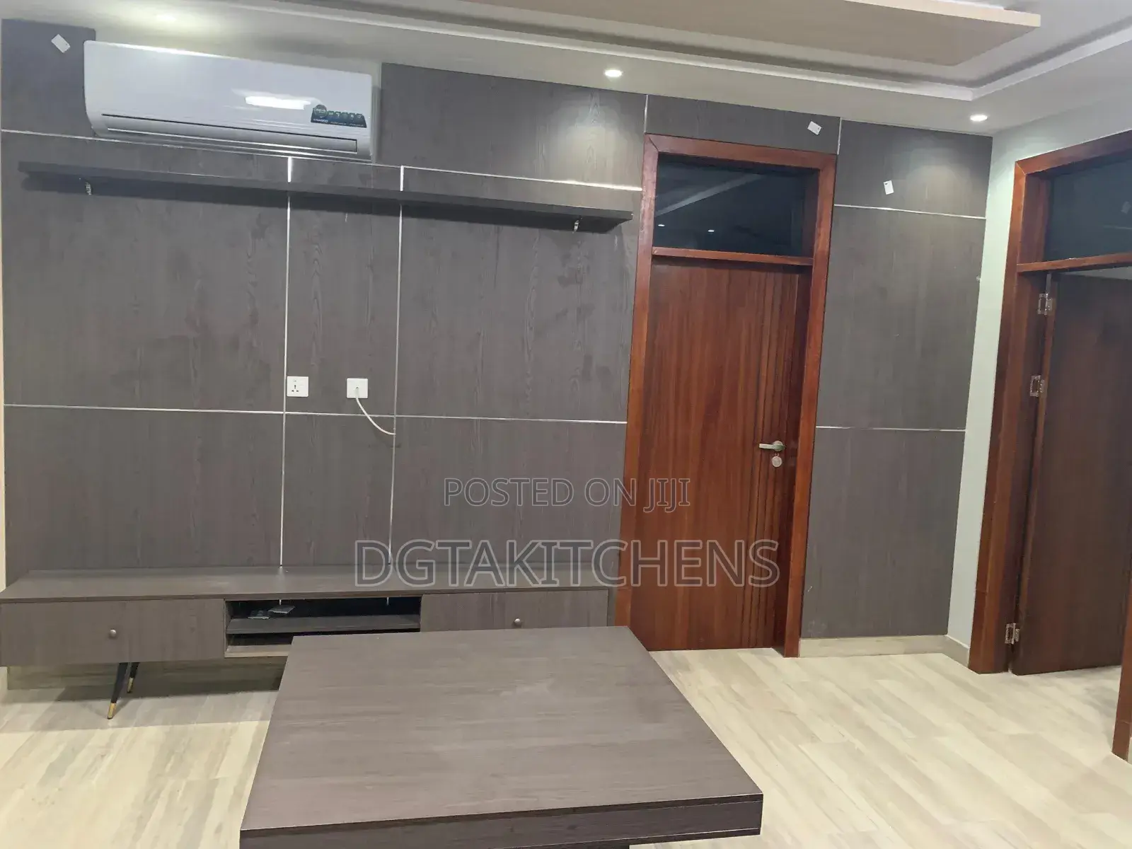 Custom Wardrobes, Closets, Tv Units and Kitchen Cabinets Packages