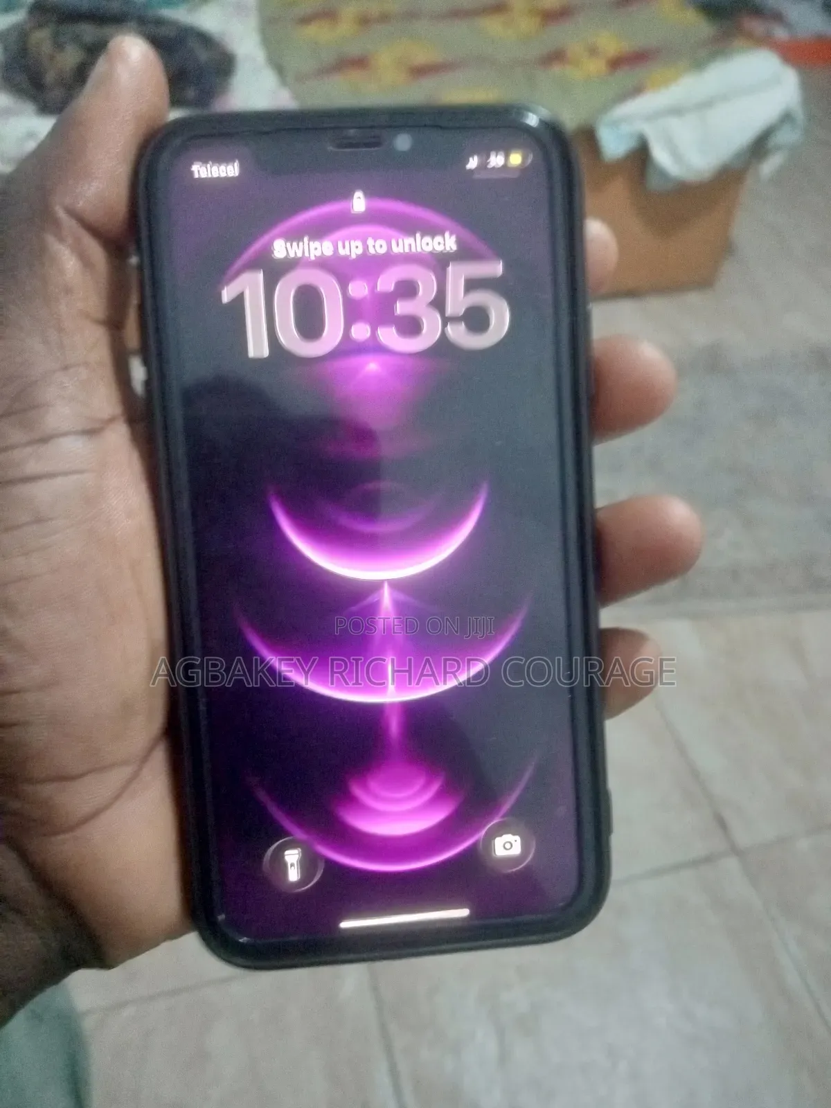 Apple iPhone 11 64 GB Red