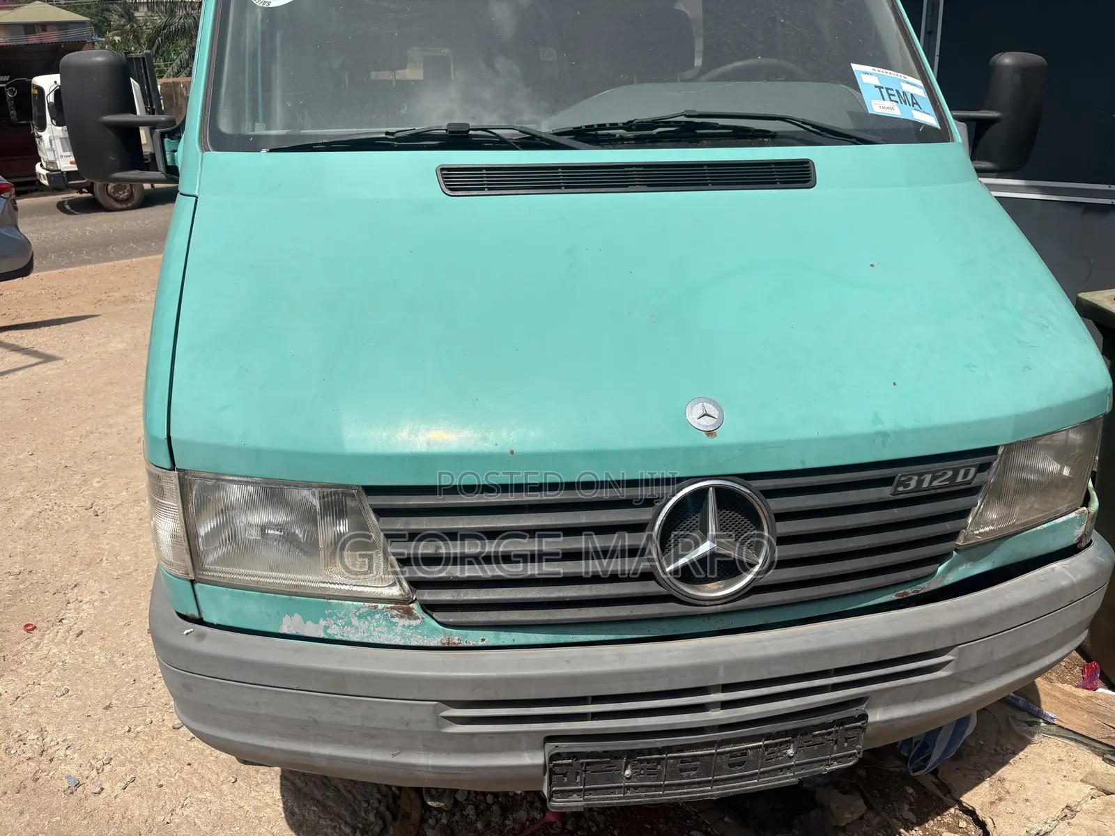 Mercedes-Benz Sprinter 2000 Green