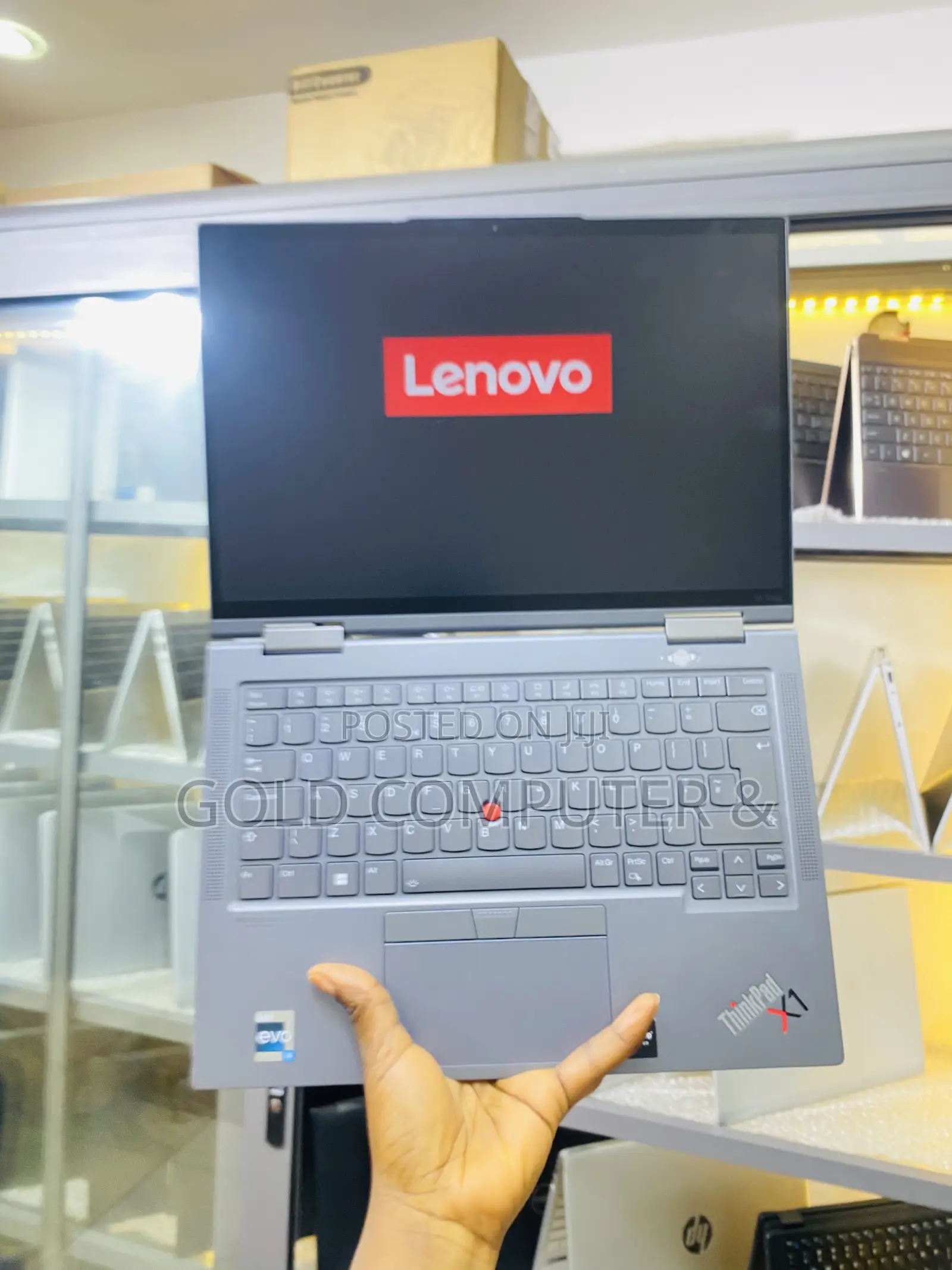Laptop Lenovo ThinkPad X1 Yoga Gen 8 16GB Intel Core i5 SSD 512GB