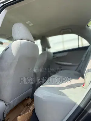 Toyota Corolla LE 4dr Sedan (1.8L 4cyl 4A) 2013 Gray
