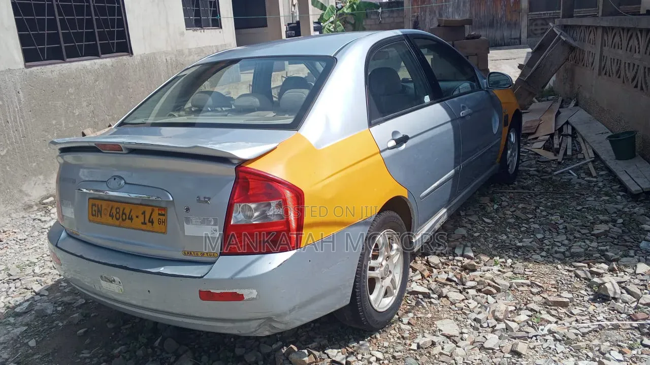 Kia Cerato 2006 Silver