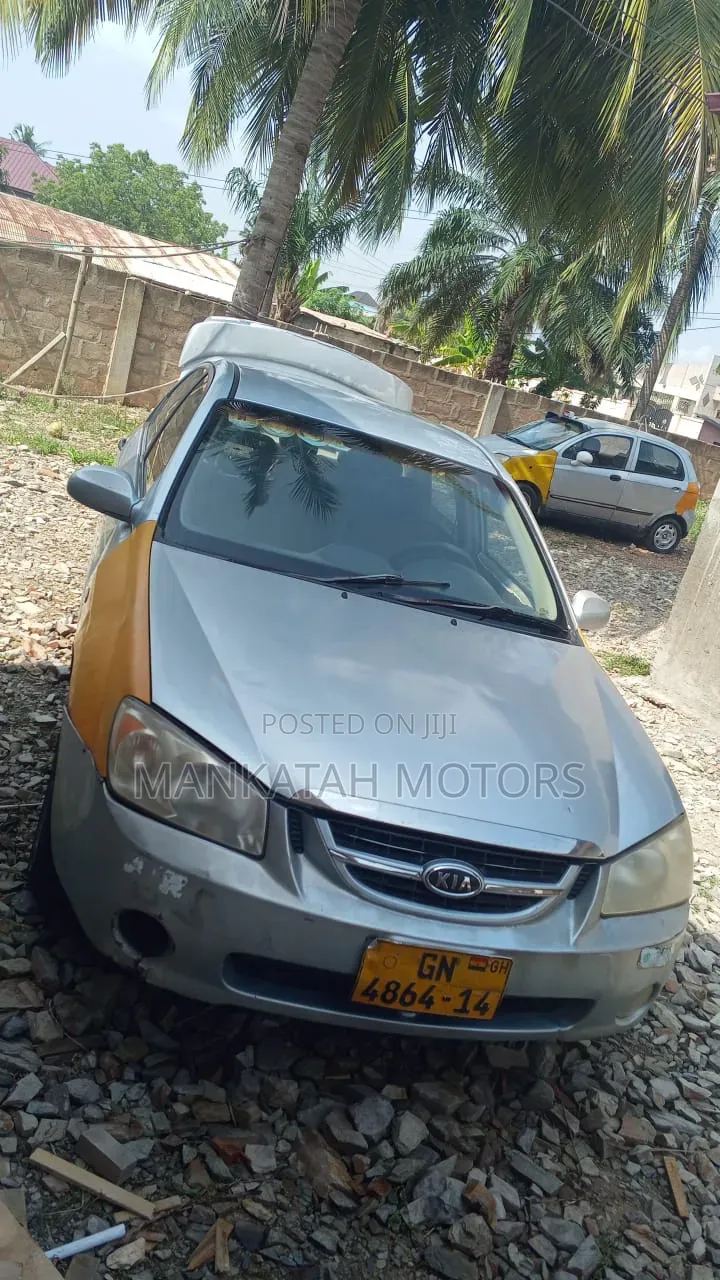 Kia Cerato 2006 Silver