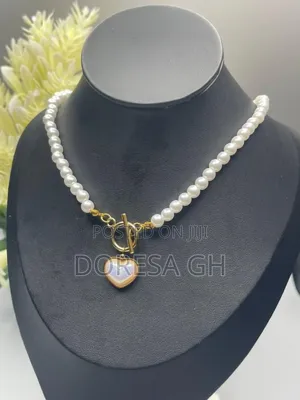 Ladies Pearl Necklace – Elegant Necklace for Women