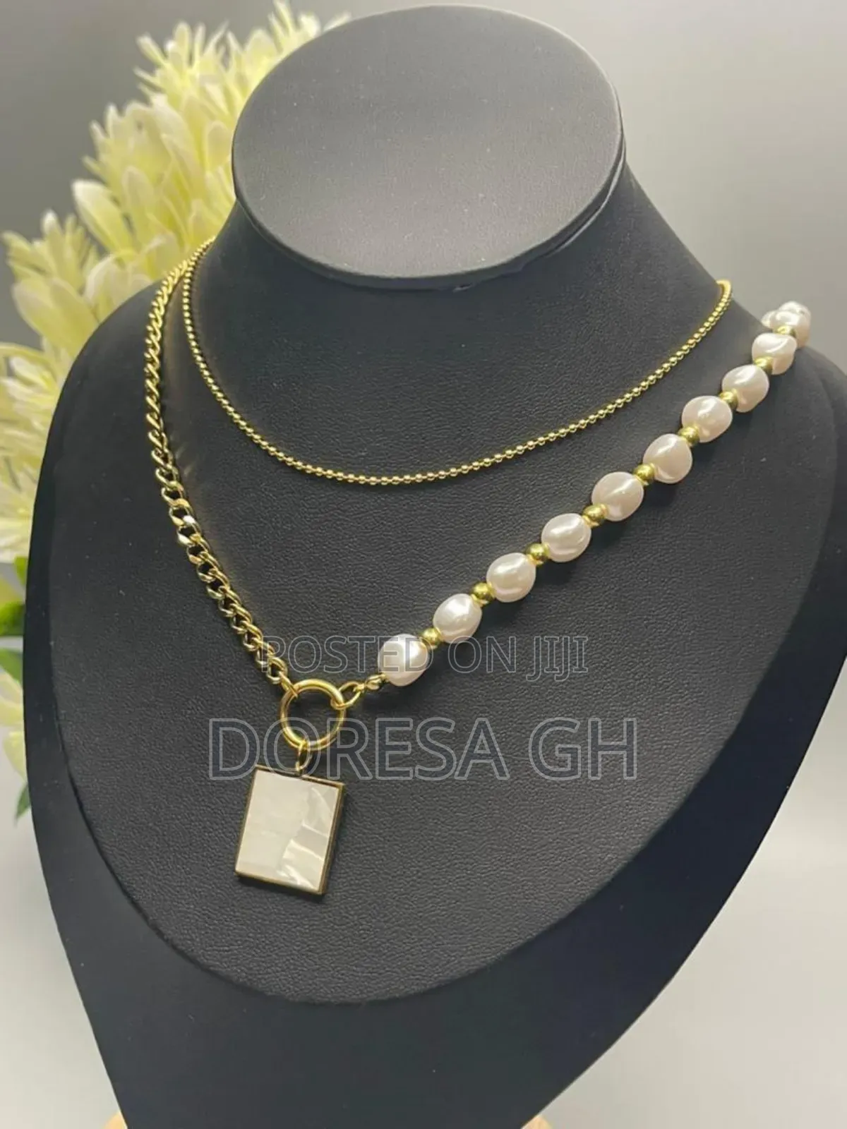 Ladies Pearl Necklace – Elegant Necklace for Women