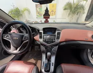Chevrolet Cruze LTZ 4dr Sedan (1.4L 4cyl Turbo 6A) 2014 White
