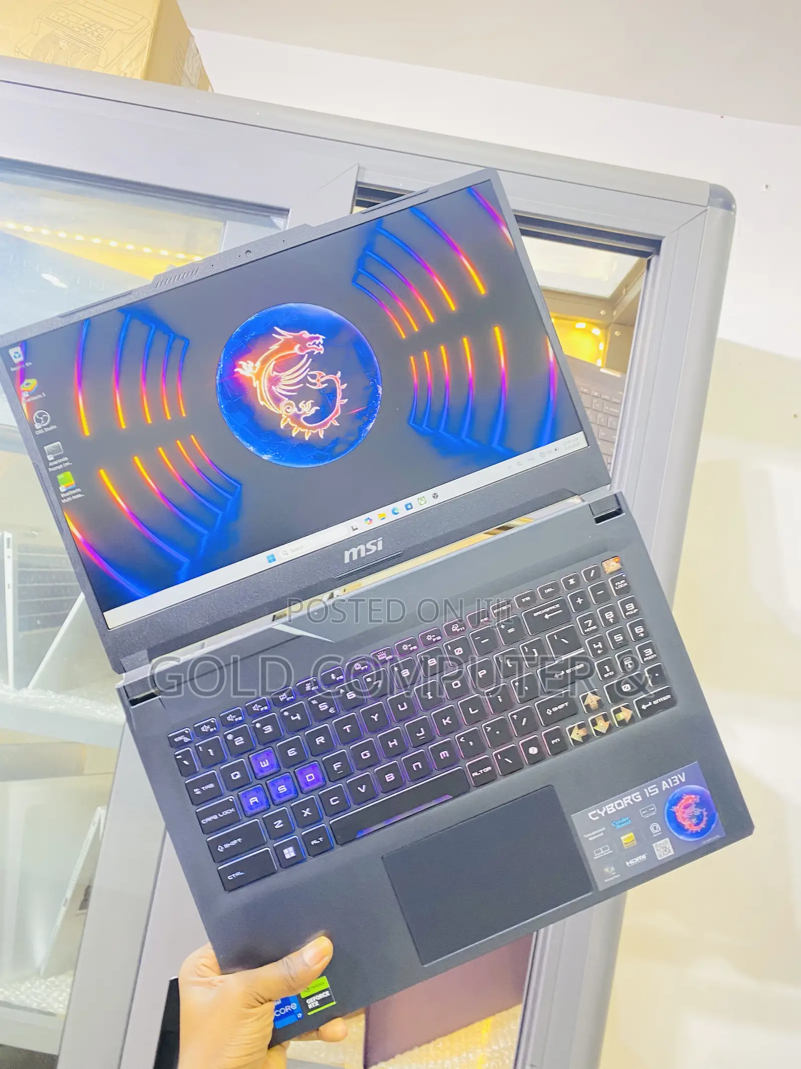Laptop MSI Cyborg 15 16GB Intel Core i7 SSD 512GB