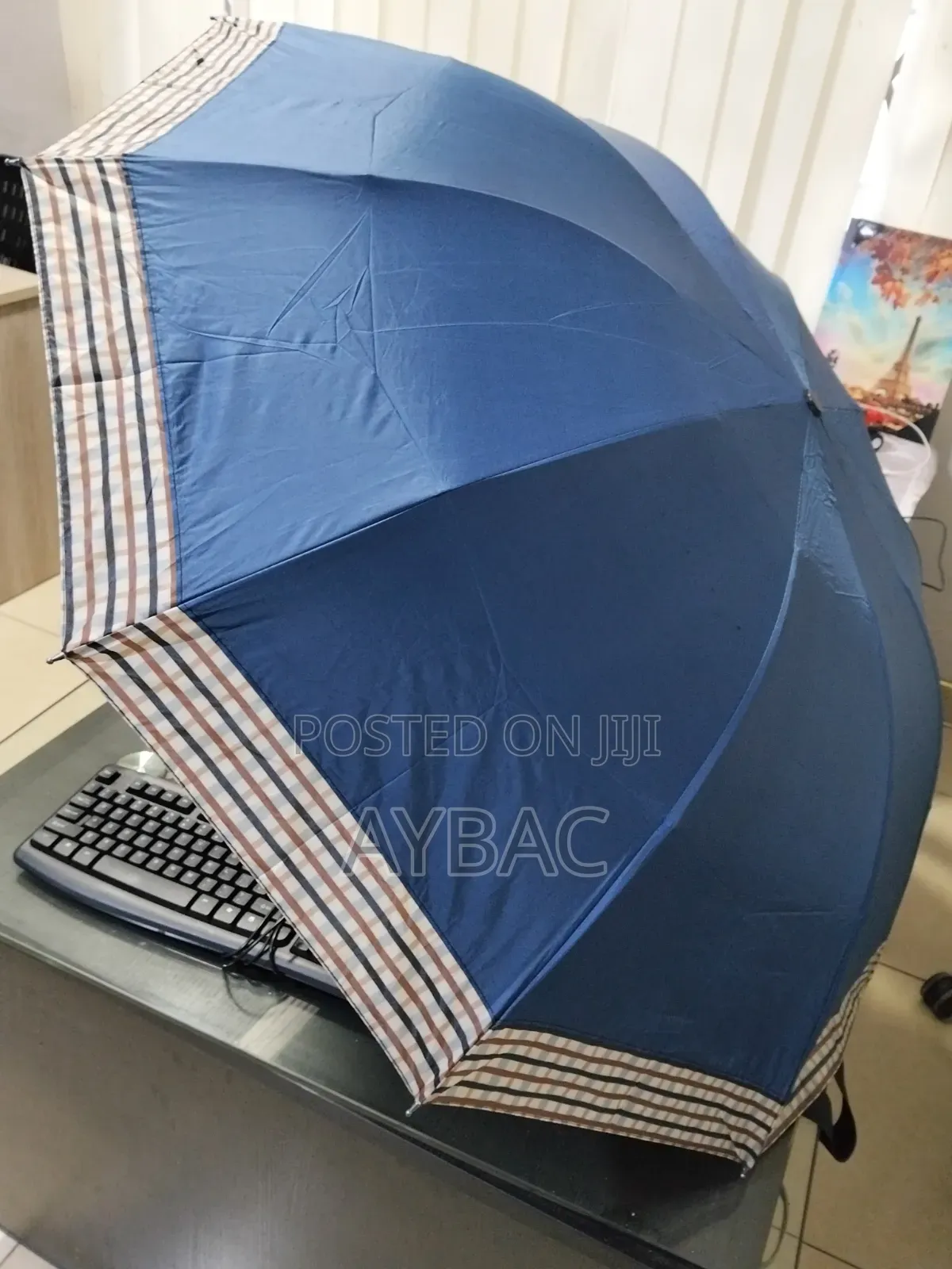 Premium Umbrella – Stylish, Strong Reliable