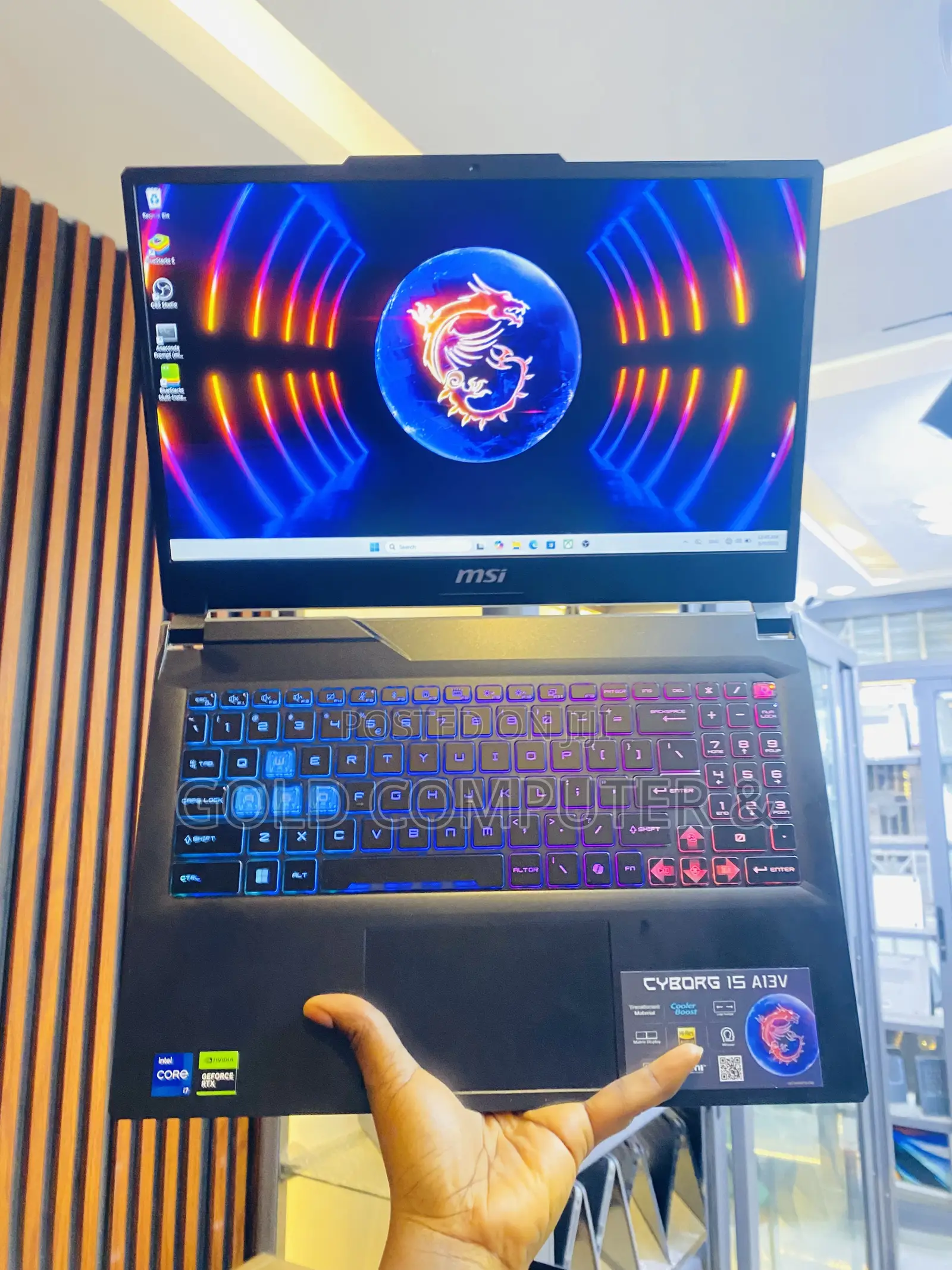 Laptop MSI Cyborg 15 16GB Intel Core i7 SSD 512GB