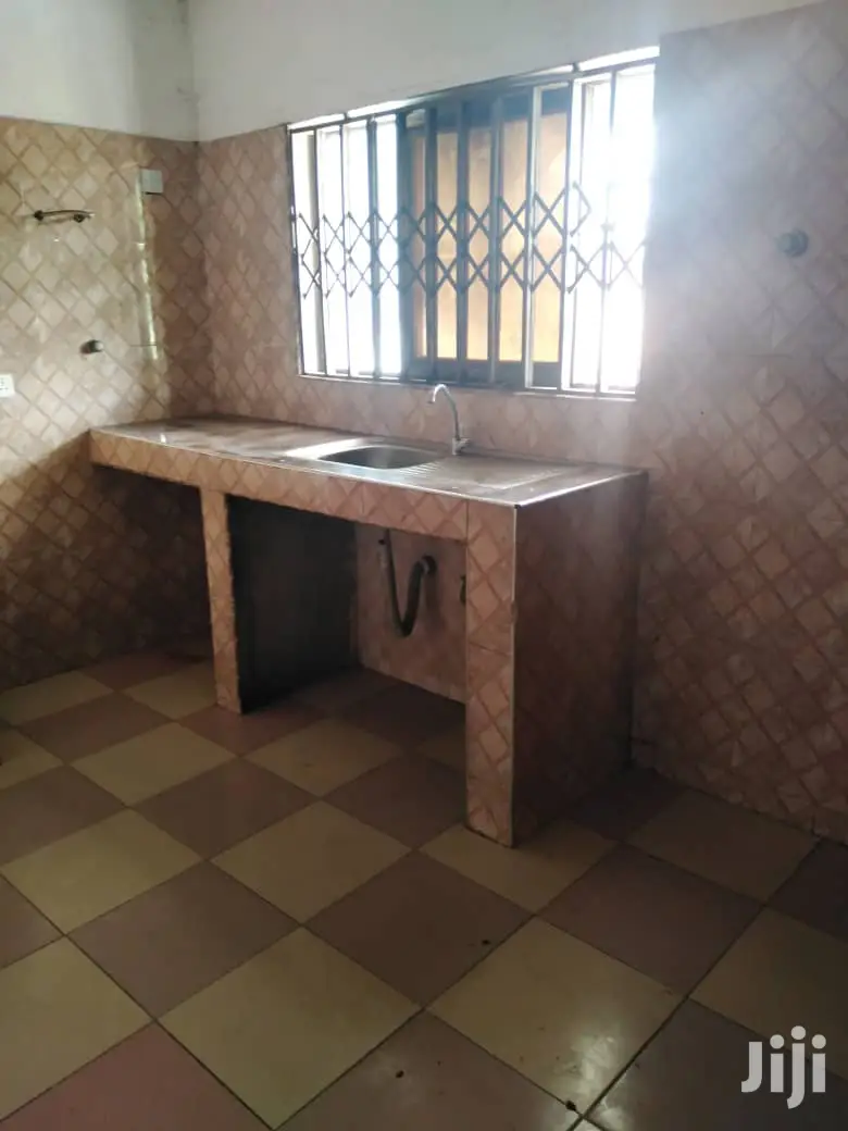 3bdrm Apartment in Ben Properties, Ga East Municipal for rent