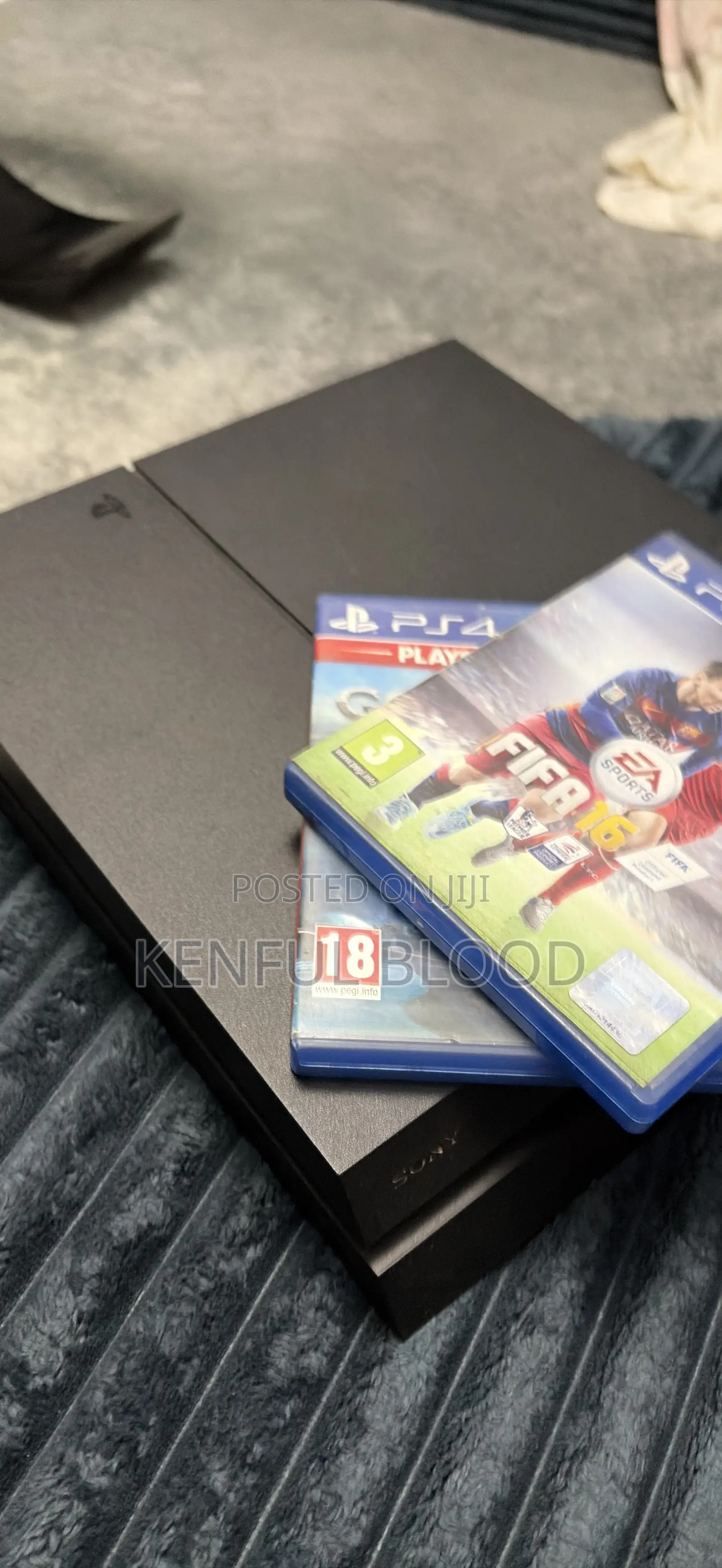 Play Station 4