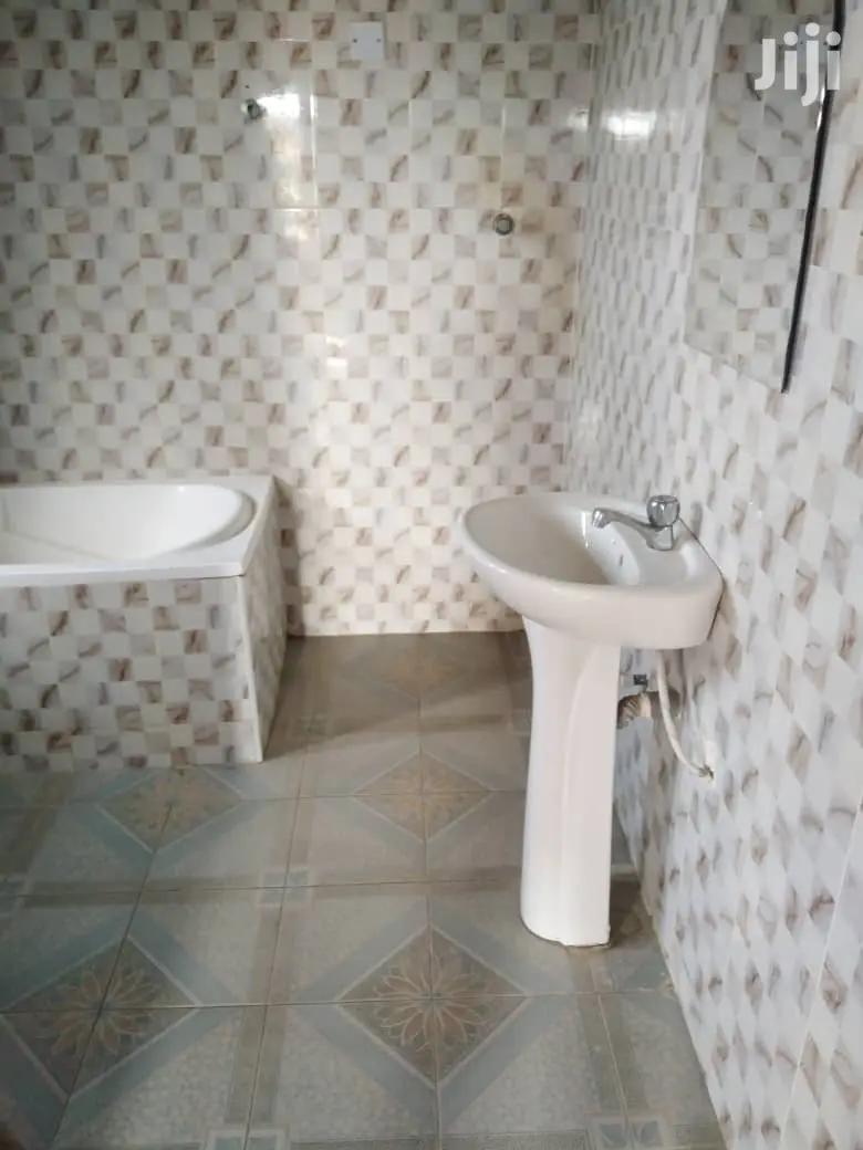 3bdrm Apartment in Ben Properties, Ga East Municipal for rent
