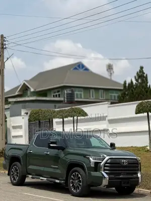 Toyota Tundra Limited CrewMax 5.5' Bed 2023 Green