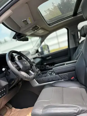 Toyota Tundra Limited CrewMax 5.5' Bed 2023 Green