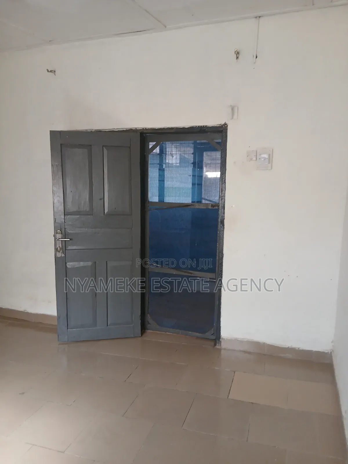 1bdrm Apartment in Last Stop, Exhibition for rent