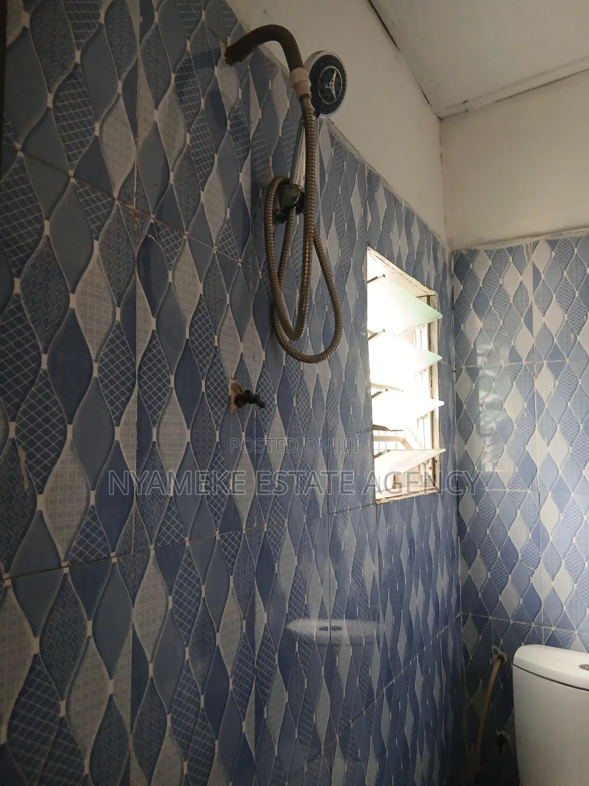 1bdrm Apartment in Last Stop, Exhibition for rent