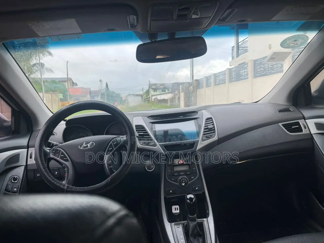 Hyundai Elantra Limited 4dr Sedan (1.8L 4cyl 6A) 2015 Silver