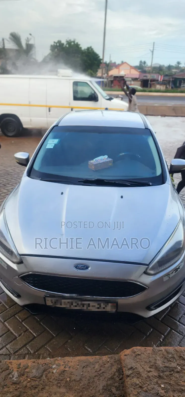 Ford Focus S Sedan FWD (2.0L 4cyl 5M) 2016 Silver