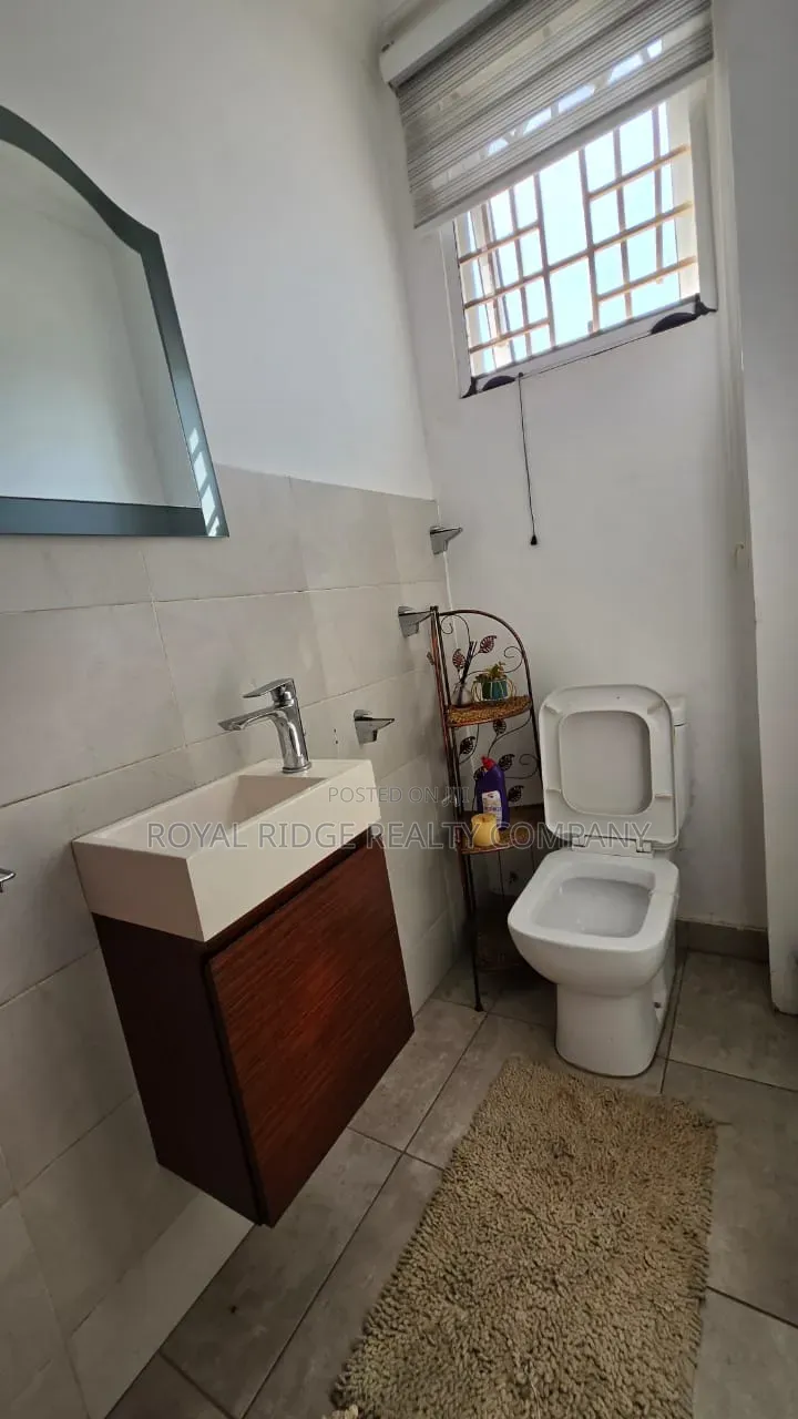 Furnished 3bdrm House in Tseaddo Close To The, Accra Metropolitan