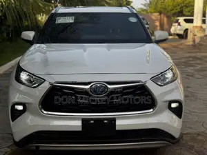 Toyota Highlander Platinum 2021 White