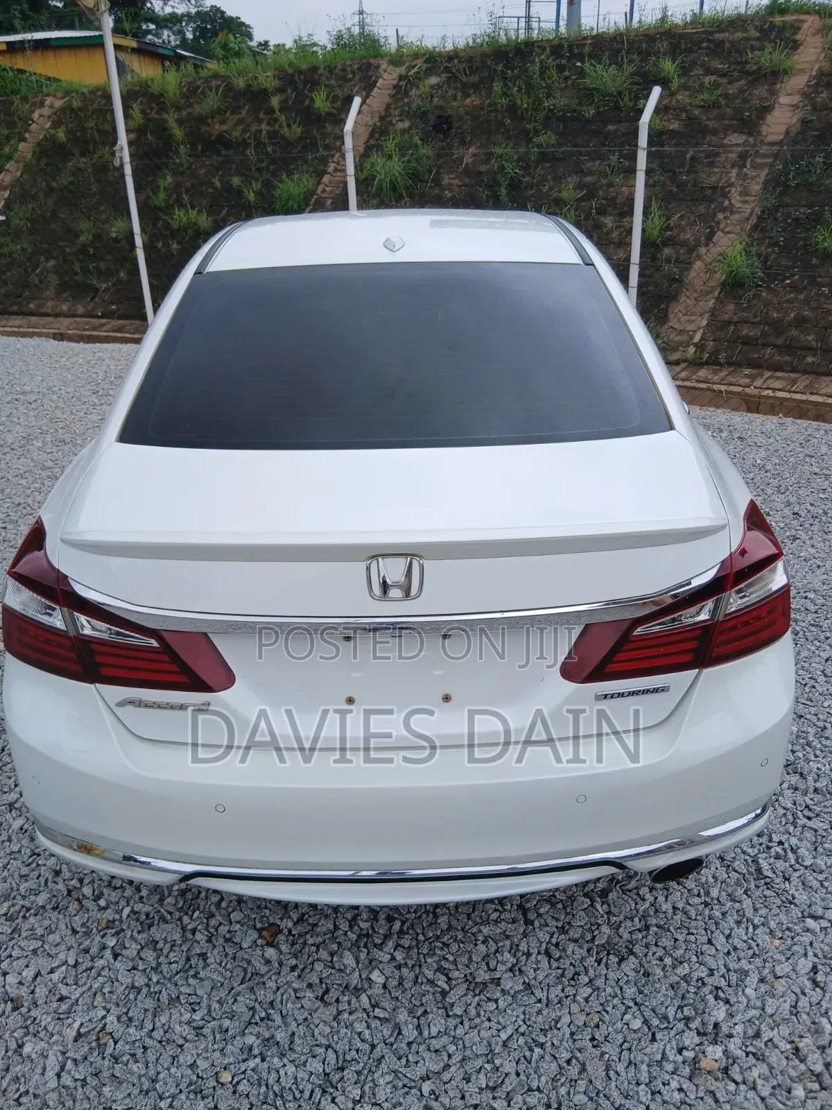 Honda Accord Touring 4dr Sedan FWD (3.5L 6cyl 6A) 2016 White