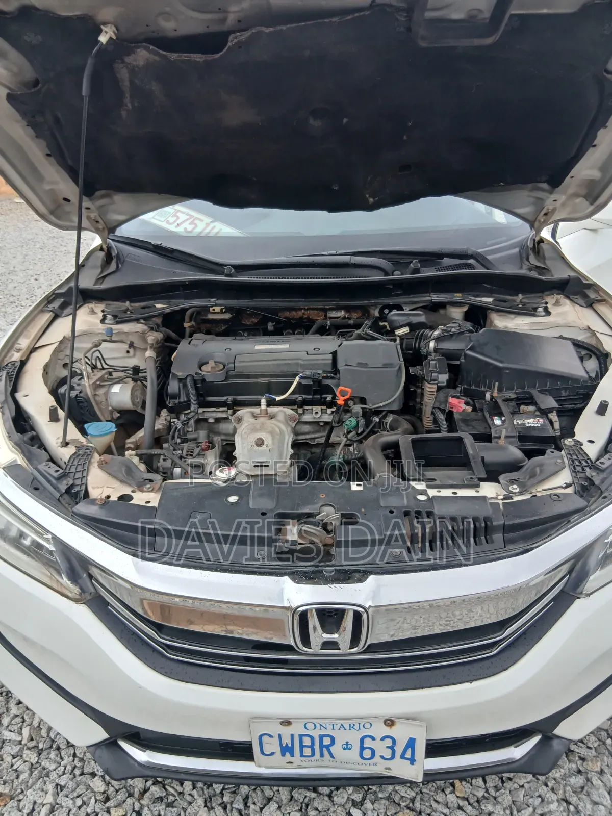Honda Accord Touring 4dr Sedan FWD (3.5L 6cyl 6A) 2016 White