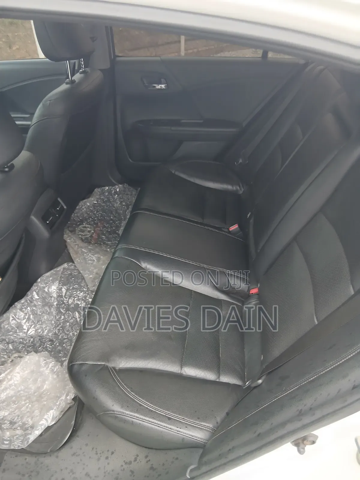 Honda Accord Touring 4dr Sedan FWD (3.5L 6cyl 6A) 2016 White