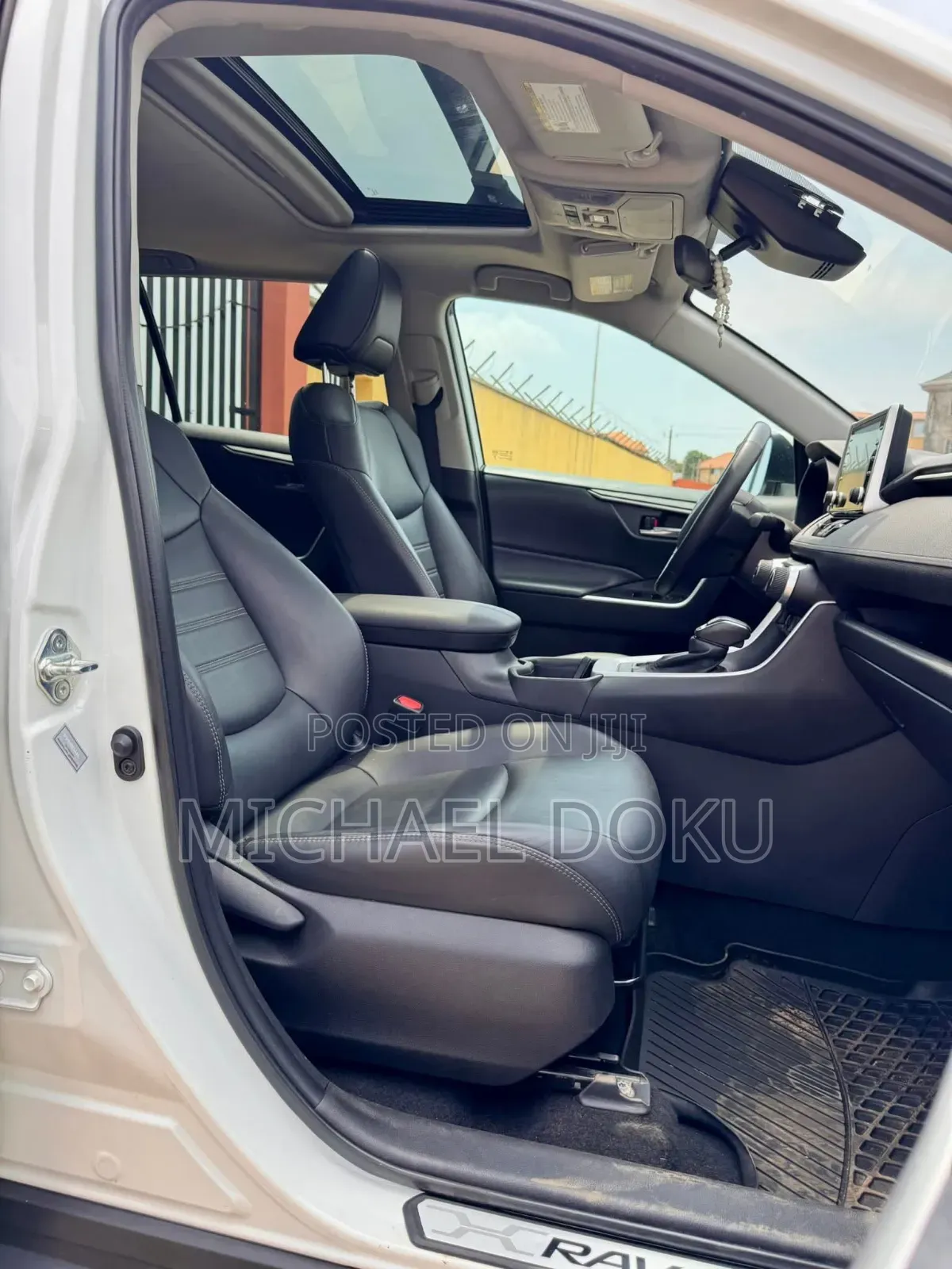 Toyota RAV4 2020 White