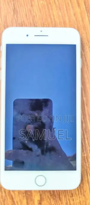 Apple iPhone 8 Plus 64 GB White