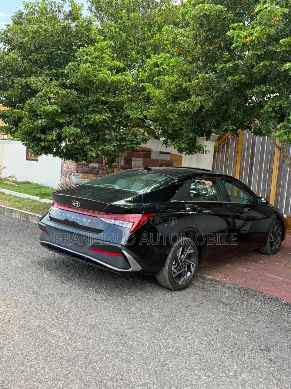 Hyundai Elantra SEL Convenience IVT 2025 Black