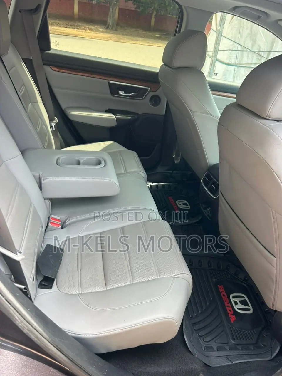 Honda CR-V Touring AWD 2018 Gray