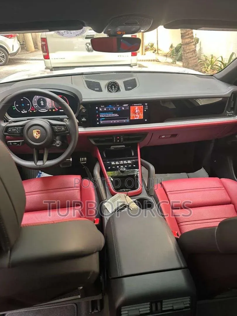 Porsche Cayenne S AWD 2024 White