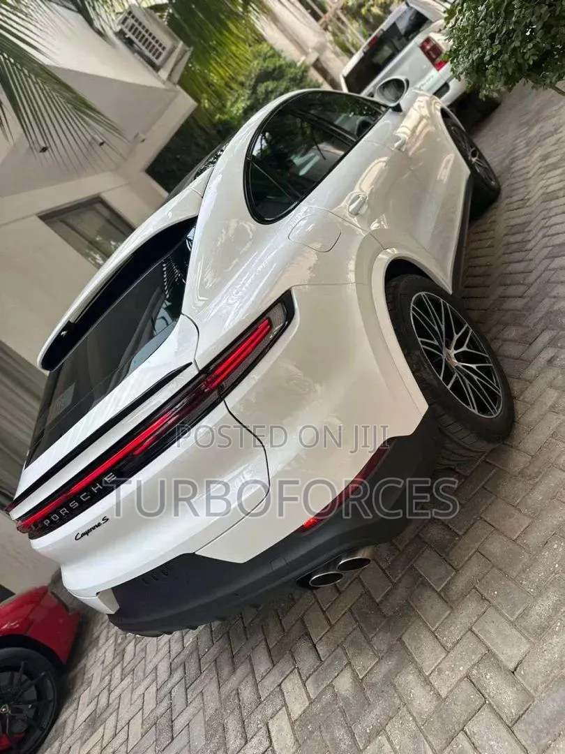 Porsche Cayenne S AWD 2024 White