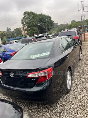 Toyota Camry SE 4dr Sedan (2.5L 4cyl 6A) 2013 Black