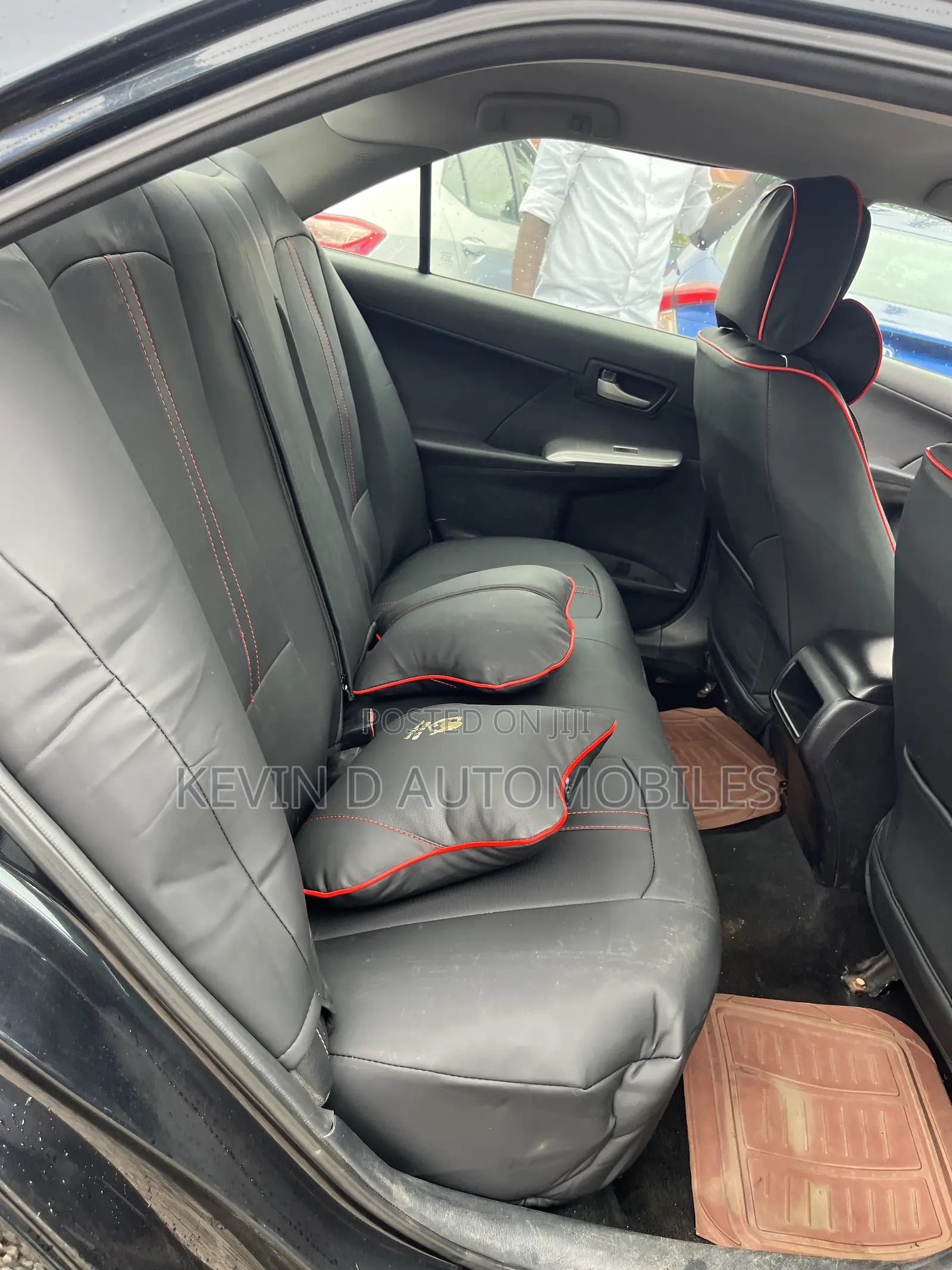 Toyota Camry SE 4dr Sedan (2.5L 4cyl 6A) 2013 Black