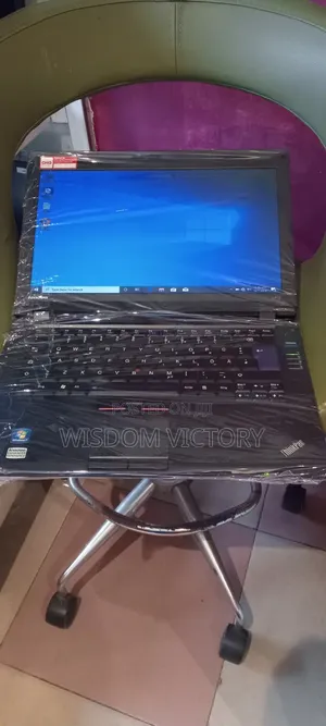 New Laptop Lenovo ThinkPad T490s 8GB Intel Core i5 HDD 500GB