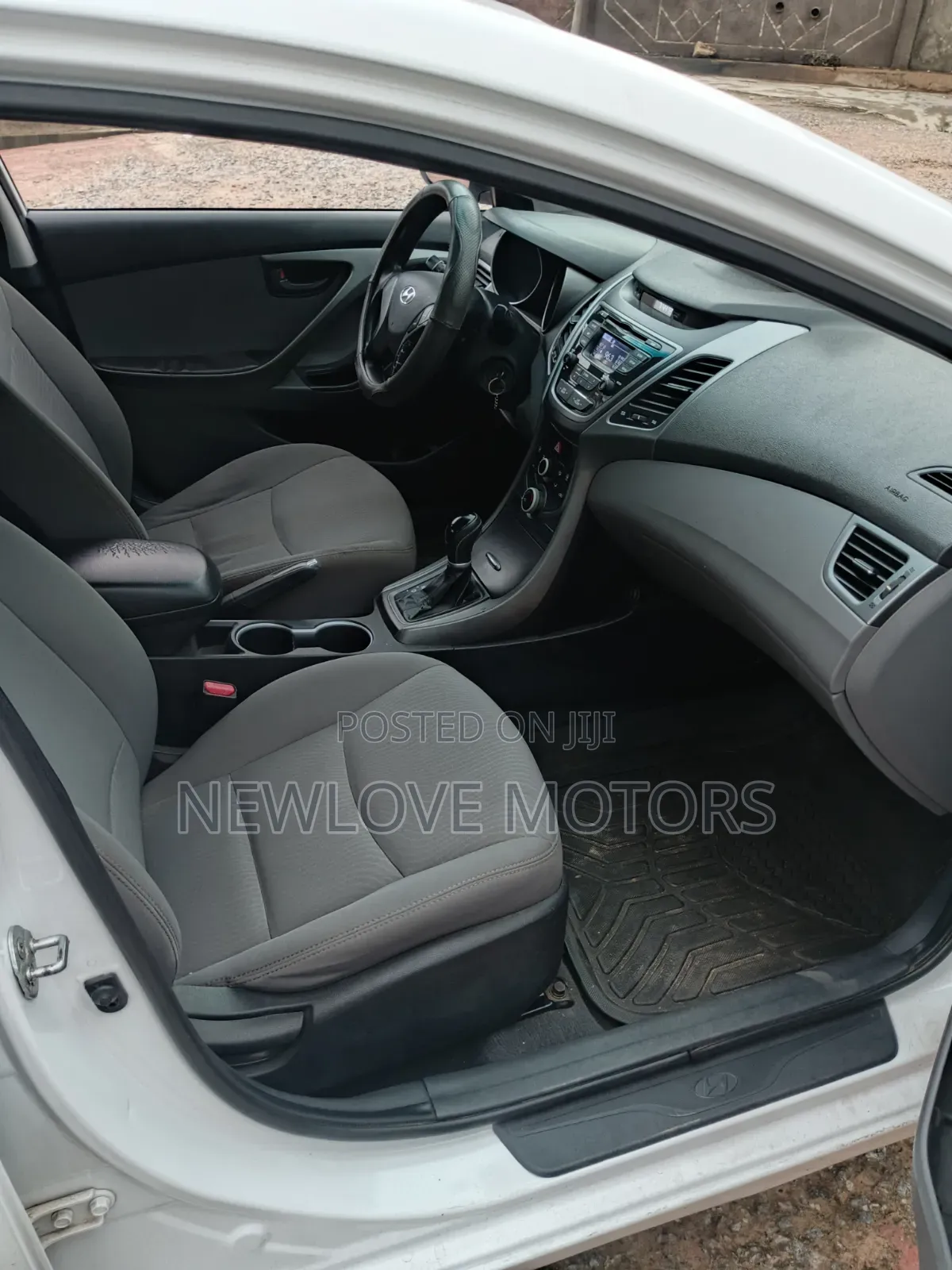 Hyundai Elantra 2015 White
