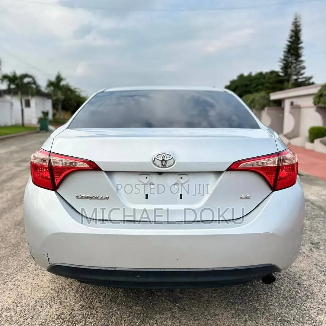 Toyota Corolla 2018 Silver