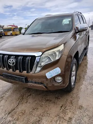 Toyota Land Cruiser Prado 2016 Brown