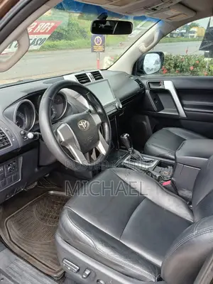 Toyota Land Cruiser Prado 2016 Brown